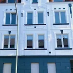 Neumuehles Duisburg, Grosses Tv, Wlan, Kaffeemaschine & Erdgeschoss Apartment Duisburg